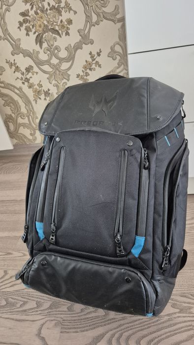 Рюкзак для игрового ноутбука PREDATOR