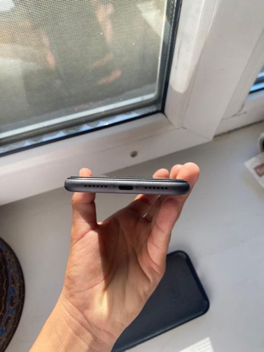 Айфон 11 черный ЗА 65к