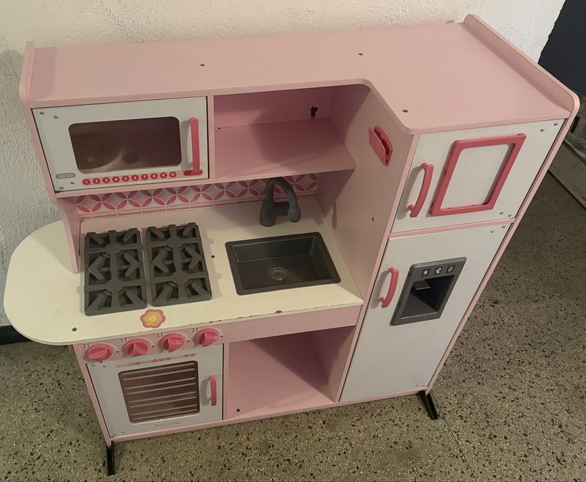Дървена детска кухня Melissa and Doug Chef's Kitchen Cupcake