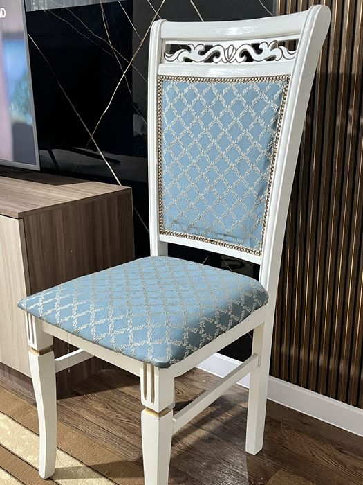 Стулья  для гостиной