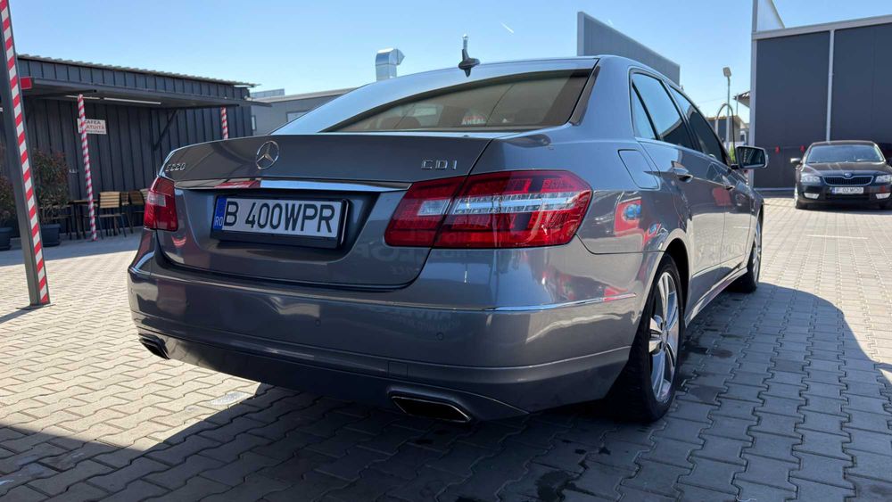 MERCEDES-BENZ E-Class 2012 — imagine 5