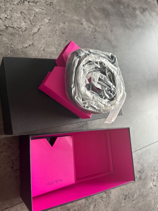 Valentino истински слънчеви очила