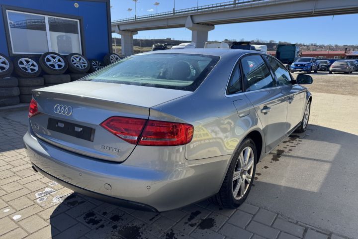 Aripa spate stanga Audi A4 B8/8K [2007 - 2011]