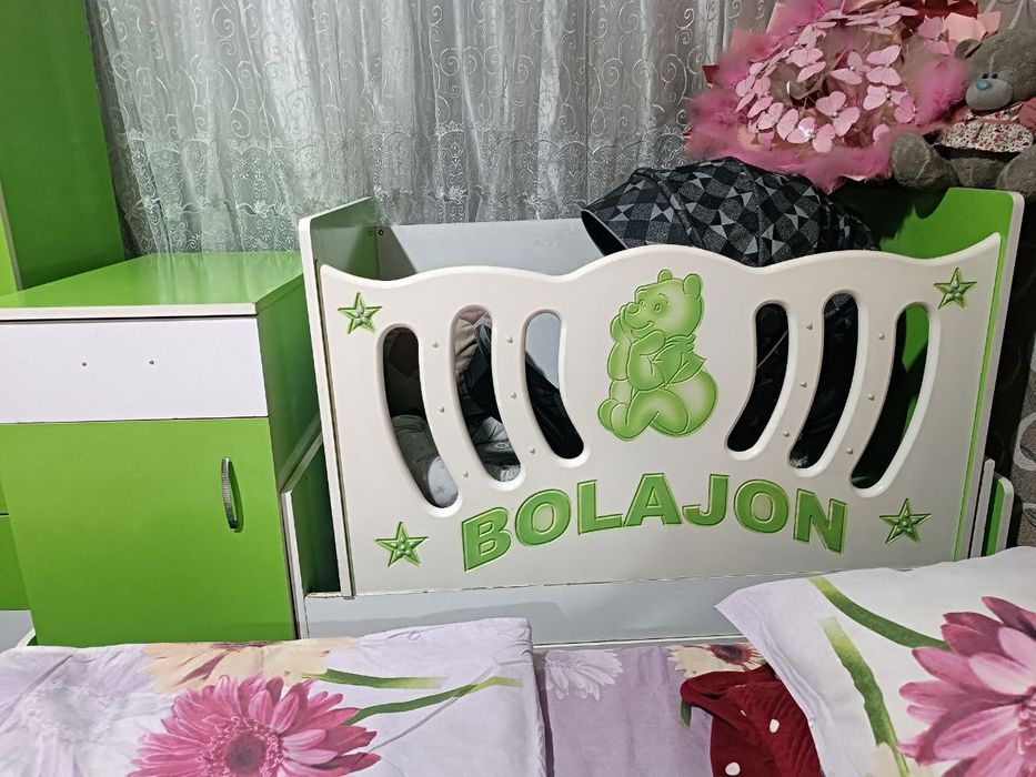 Detski Karavat srochna sotiladi