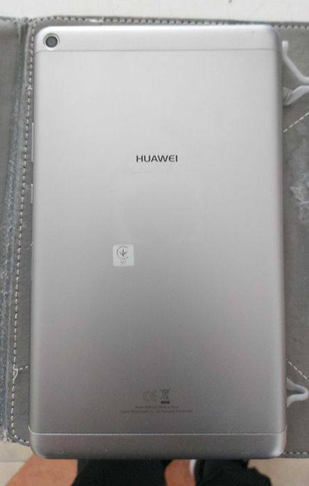 Таблет HUAWEI wi-fi ,sim card internet