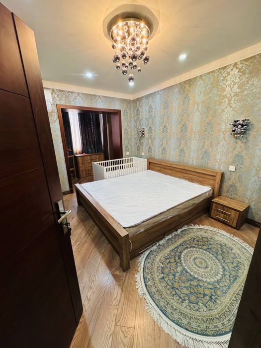 Ц-, дом справа от Ecorn, спец.план с лифтом Сдается на долгий срок.