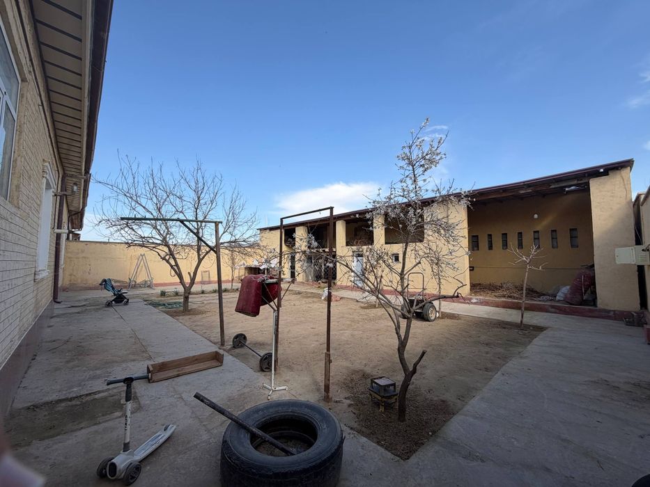 Тезкор сотувда евро ремонт уй Лимонарияда Университетни оркасида уй