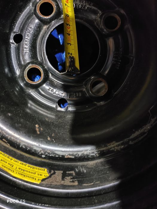 Патерица, резервна гума Мишелин 14 цола