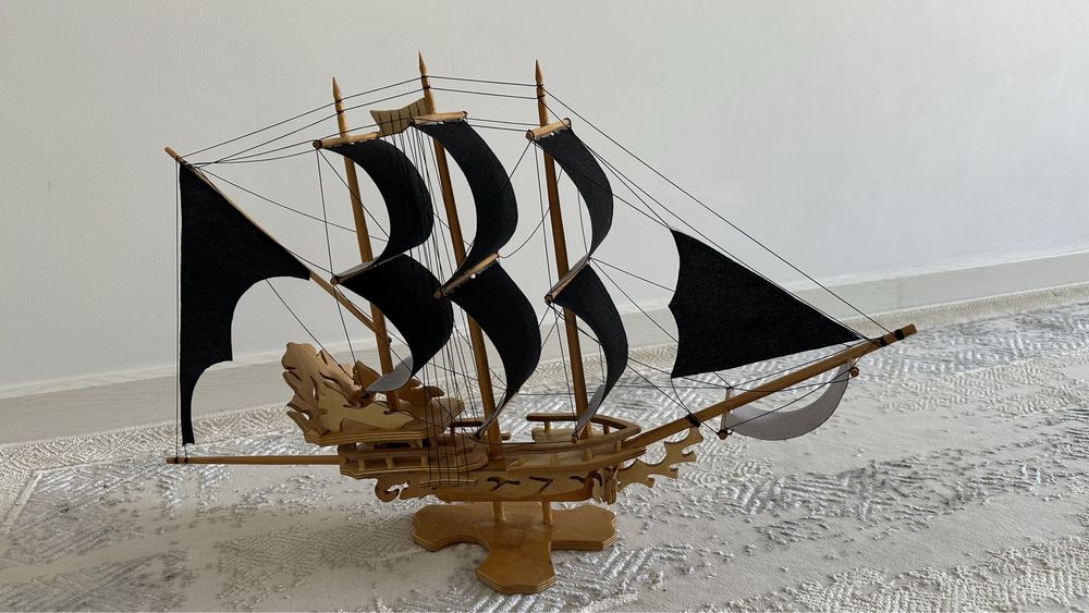 Карабль ручная работа