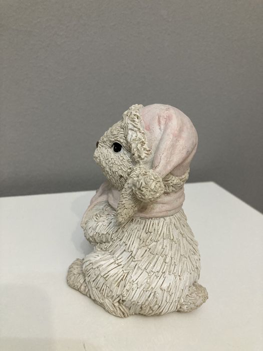 Фигурка зайца