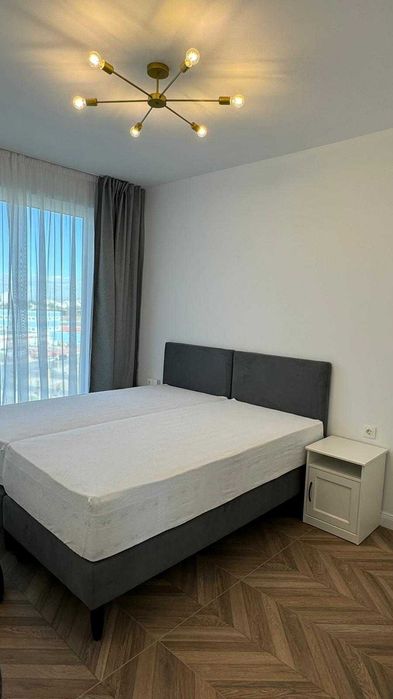 Дава се под наем Тристаен апартамент в София, Хиподрума - 127 кв.м за 1296.42 € - Снимка #1