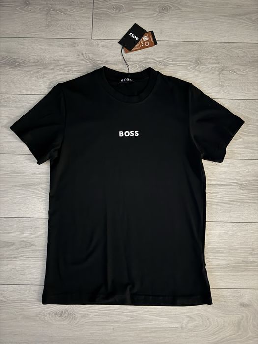 Tricou Barbati Boss Negru Simplu!