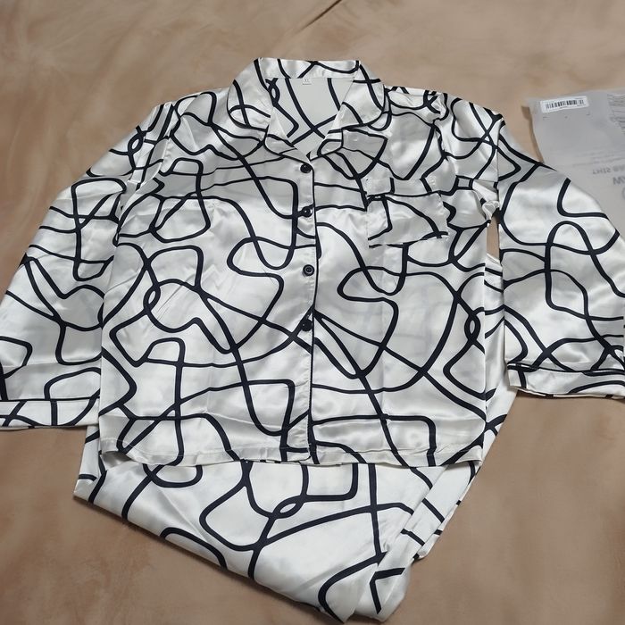 Новая пижама 50р.