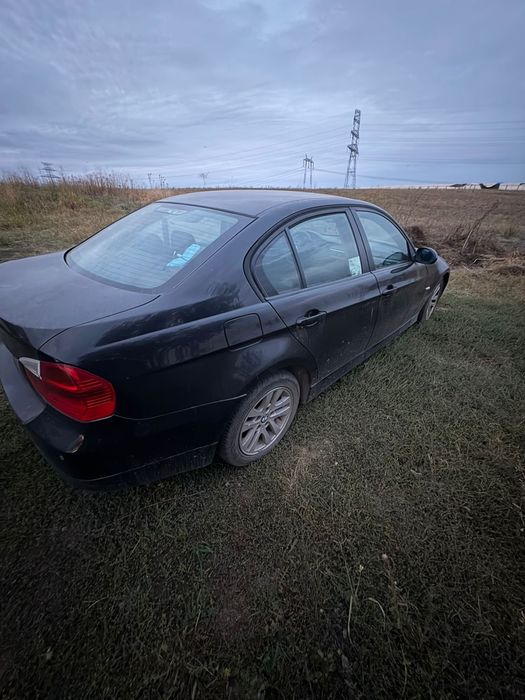 Vând BMW 318i*an 2007*benzină