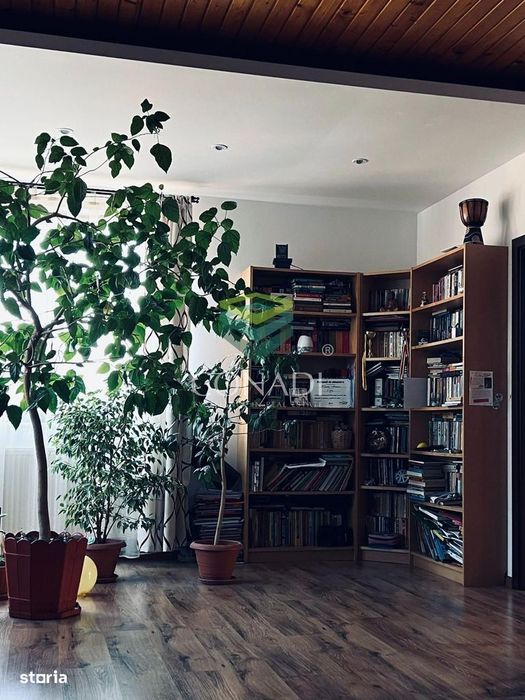 Vila cu teren si garaj in Ciolpani