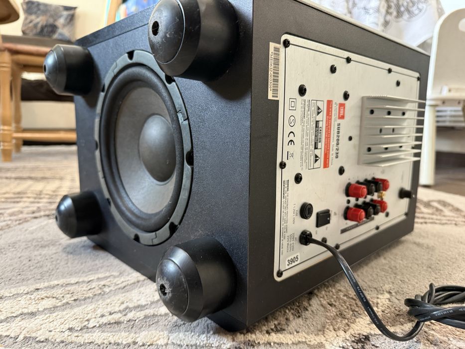 JBL 8” Subwoofer Активен SUB200/230