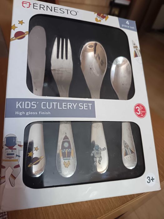 Комплект детски прибори-4бр