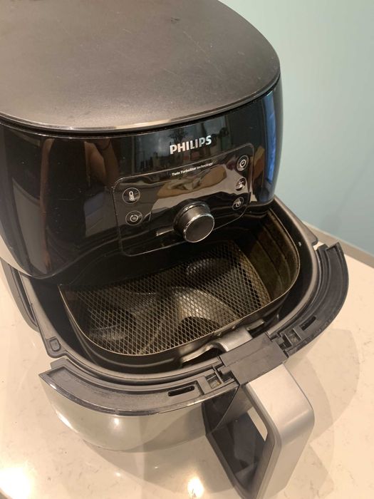 Philips Airfryer Twin TurboStar – отлично работещ, запазен