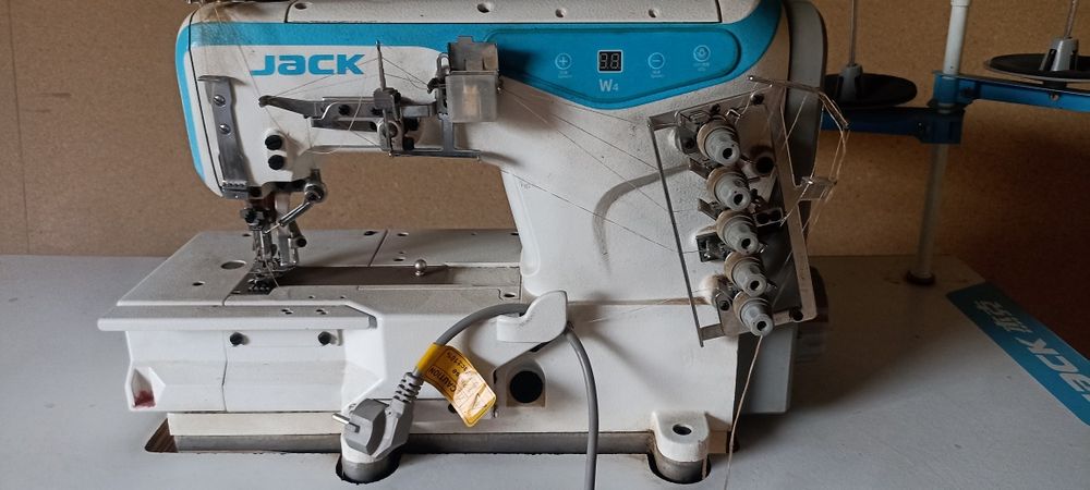 Tikuv Jakw4 Rashma mashinkasi sotiladi  kelishtirila