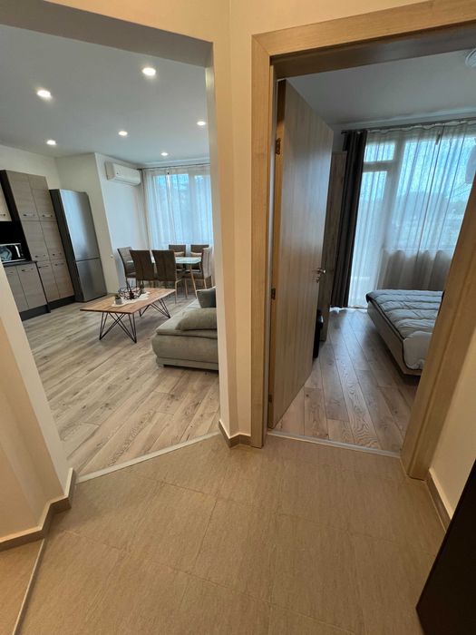 Дава се под наем Двустаен апартамент в Варна, Център - 55 кв.м за 950 € - Снимка #10