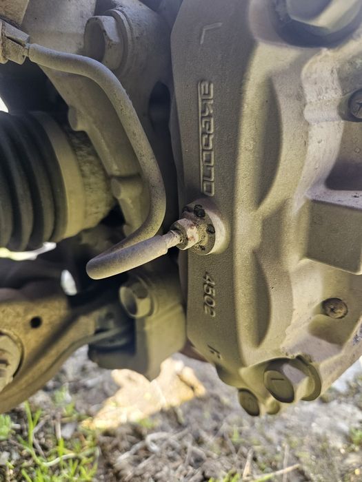 Спирачни апарати за Infiniti FX50