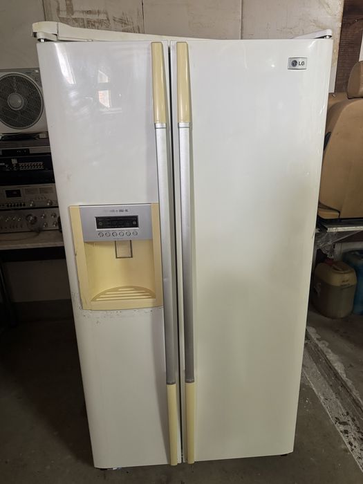 Frigider LG Side-by-Side (stil american)