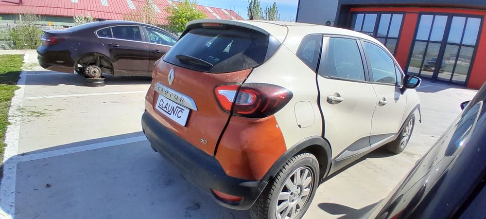 Dezmembram Renault Captur 1.5 dCi K9K 608
