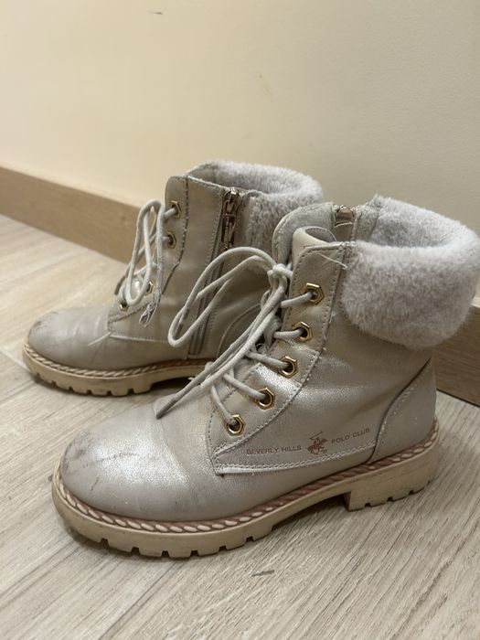 34 златисти боти