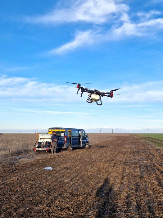 Prestari servicii - Tratamente fitosanitare cu drona agricolă