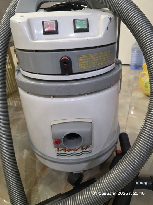 Пылесос , италия