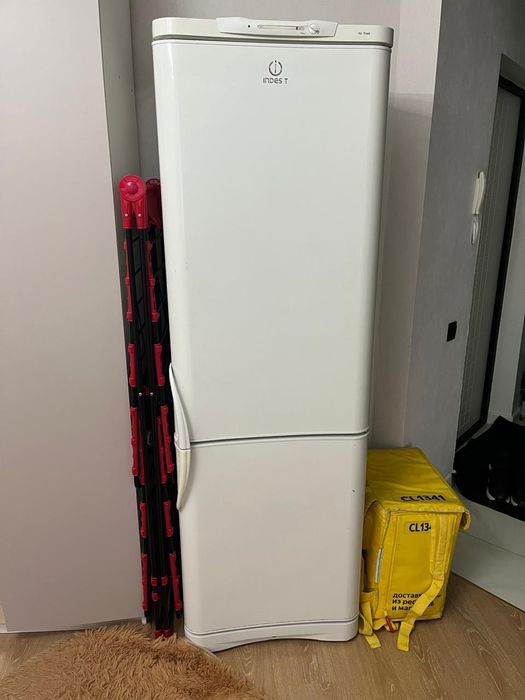 Продается холодильник