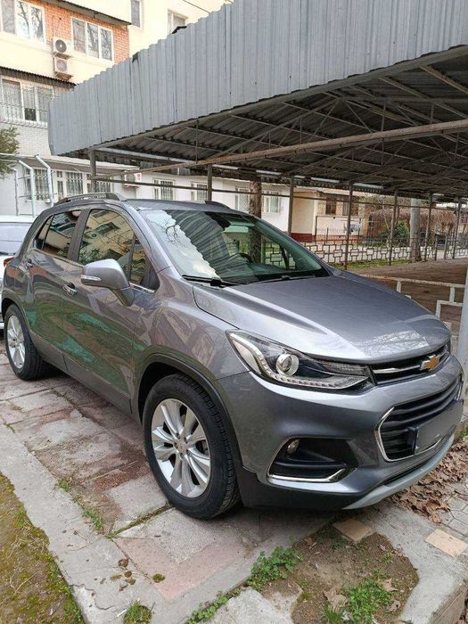 Продаю Тракер 1 , Премьер, темно серый в отличном состоянии