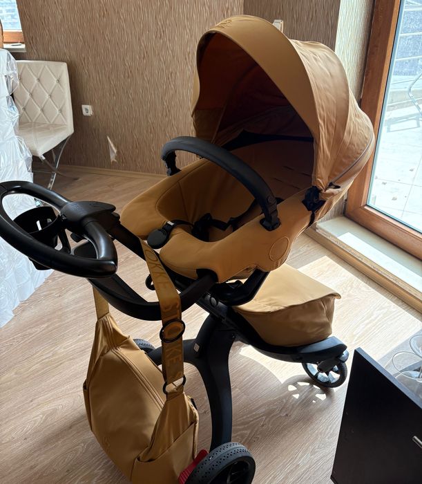 Бебешка количка със зимен и летен кош