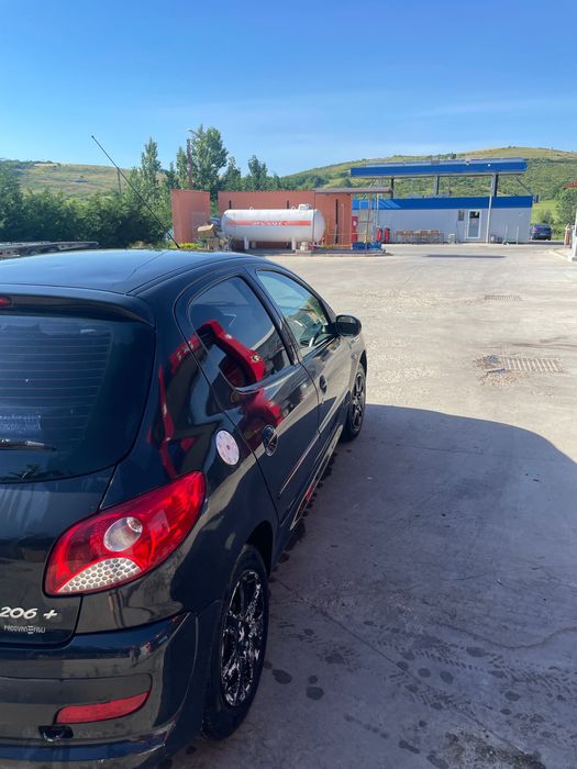 PEUGEOT Unknown Model 2011 — imagine 4