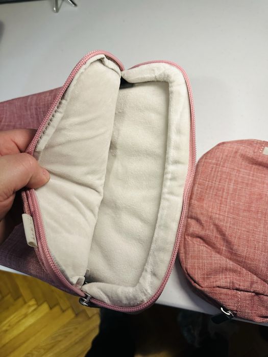 Vand huse tableta / lapop 9,7-14 inch noi cu burete