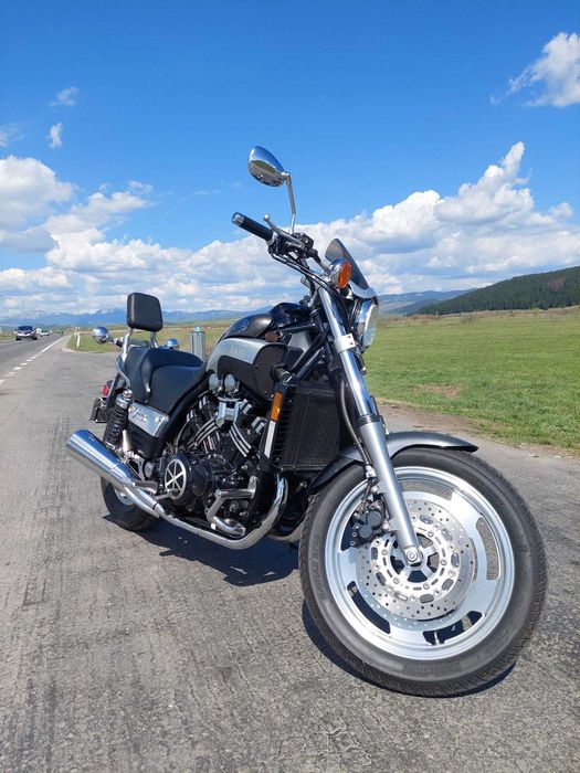Yamaha VMAX 1200 – Power Cruiser, 145CP, stare impecabilă!