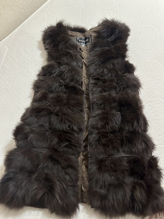 Мехли безуркавка сотилади.