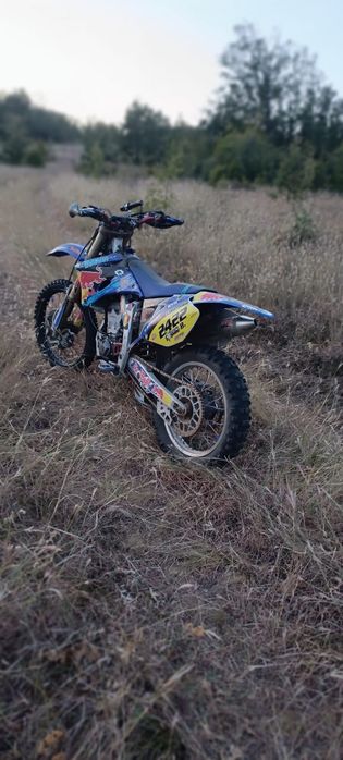 Yamaha yzf   250.  an fabricatie  2009