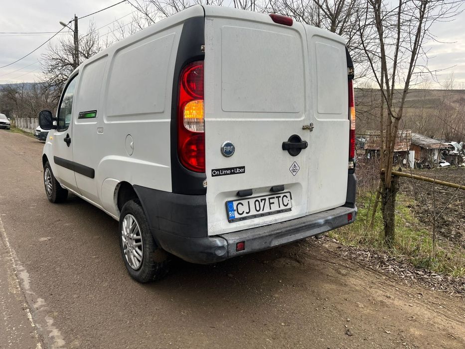 Vand Fiat Doblo 1.3 diesel 85 cai pentru marfa