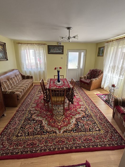 VAND  2 CORPURI  casa 1254 mp Leresti Arges