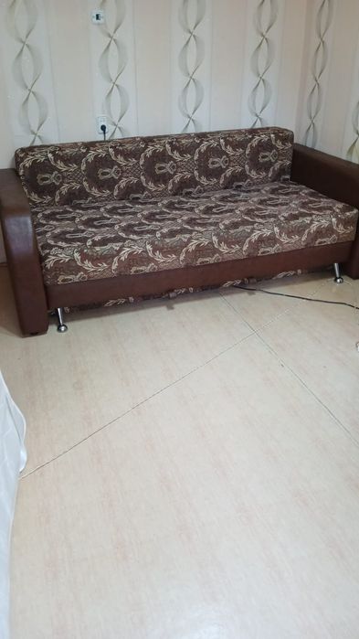 Продам диван б/у