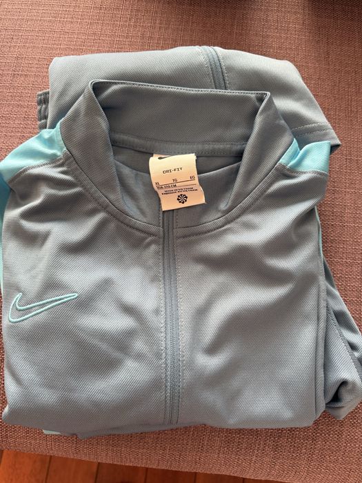 Оригинален екип nike юношески ръст 158-170