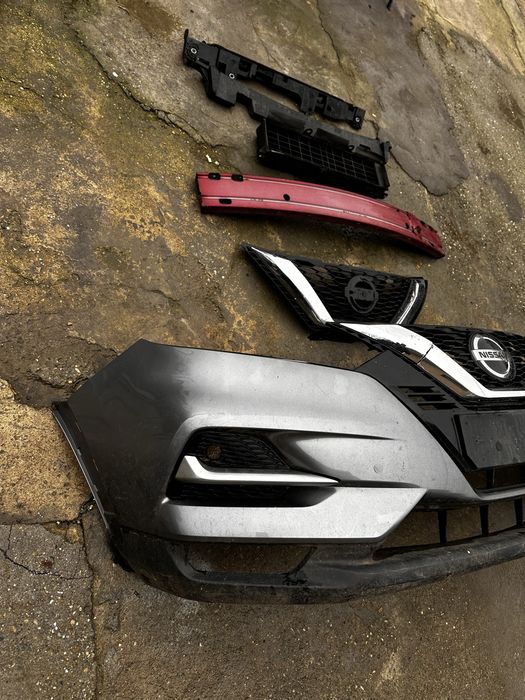 Bară față grilă radiator nissan qashqai .