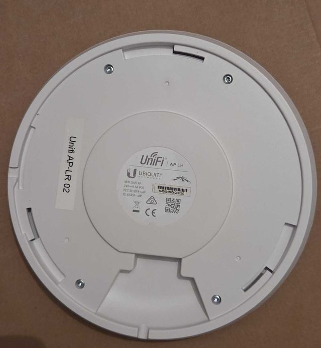 Access Point Ubiquiti UniFi AP LR – WiFi profesional, rază lungă