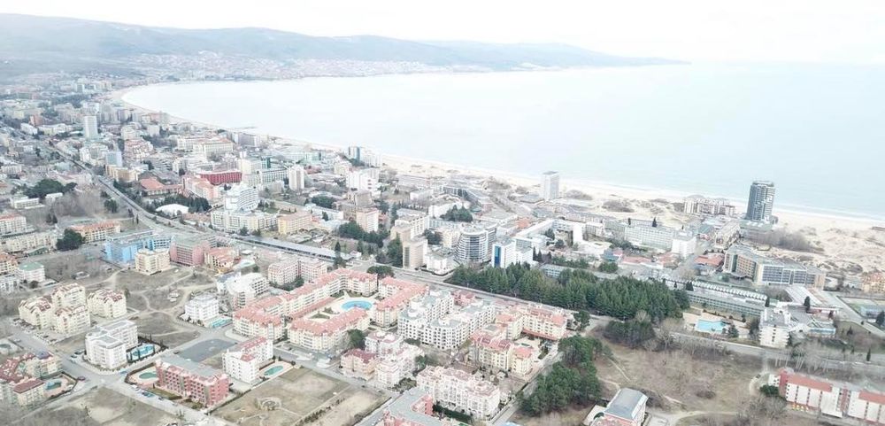 Продава се Парцел в Бургас, Център - 8000 кв.м за 500 €/кв.м - Снимка #3