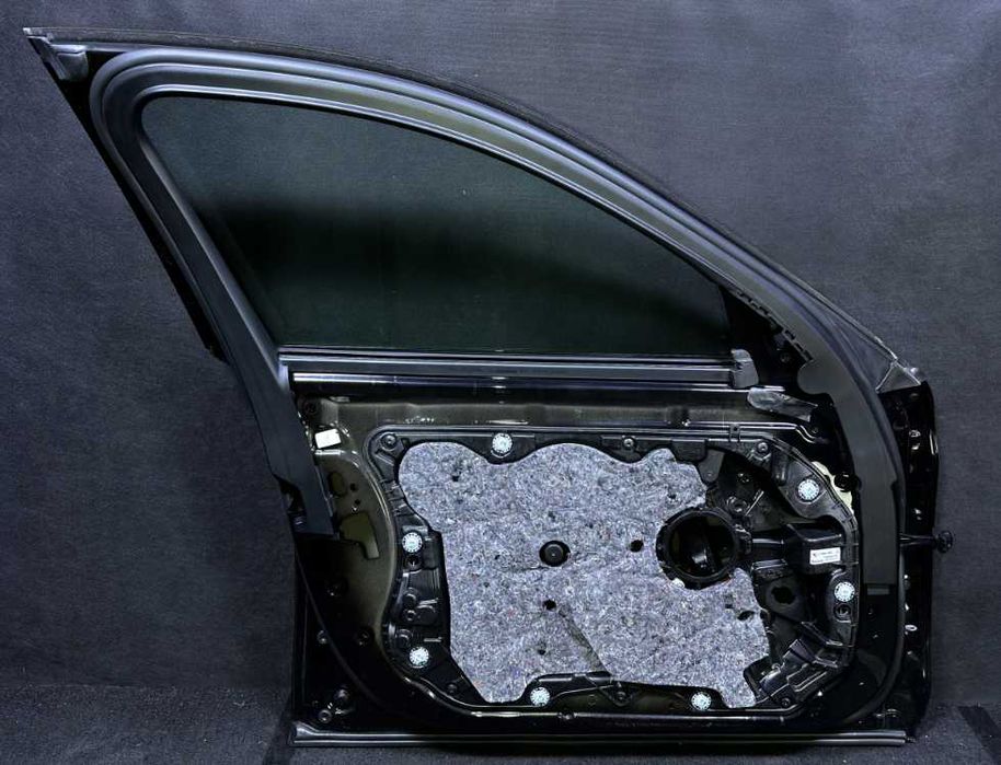 Оборудвана Предна Лява Врата BMW G30 G31 F90 БМВ Г30 Г31 Ф90