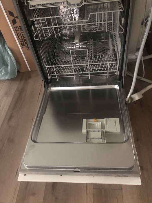 Съдомиялна  на Mile