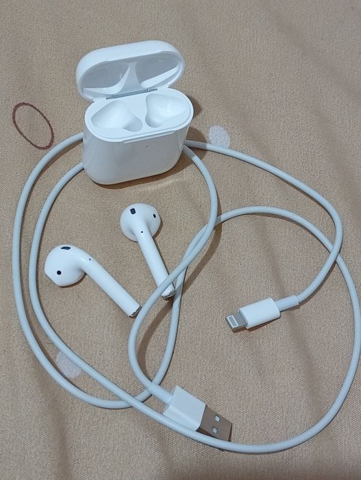 Apple Airpods 2 noi nefolosite
