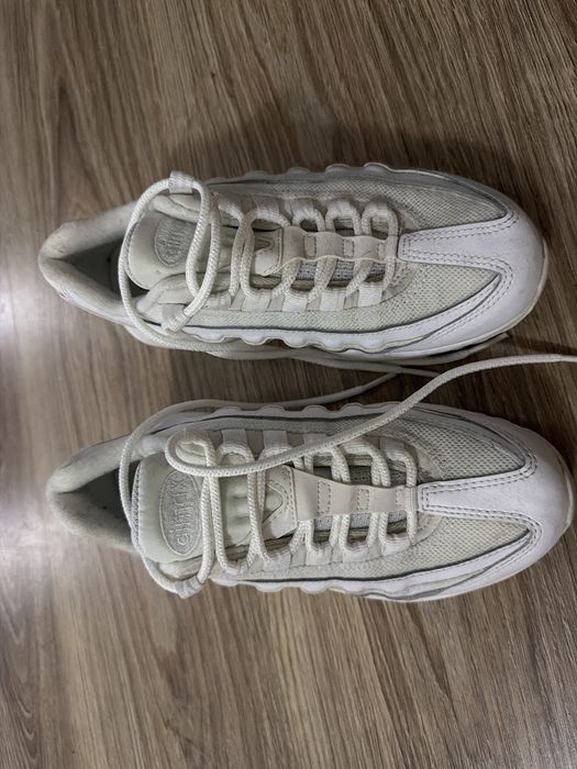 Обувки Nike air.