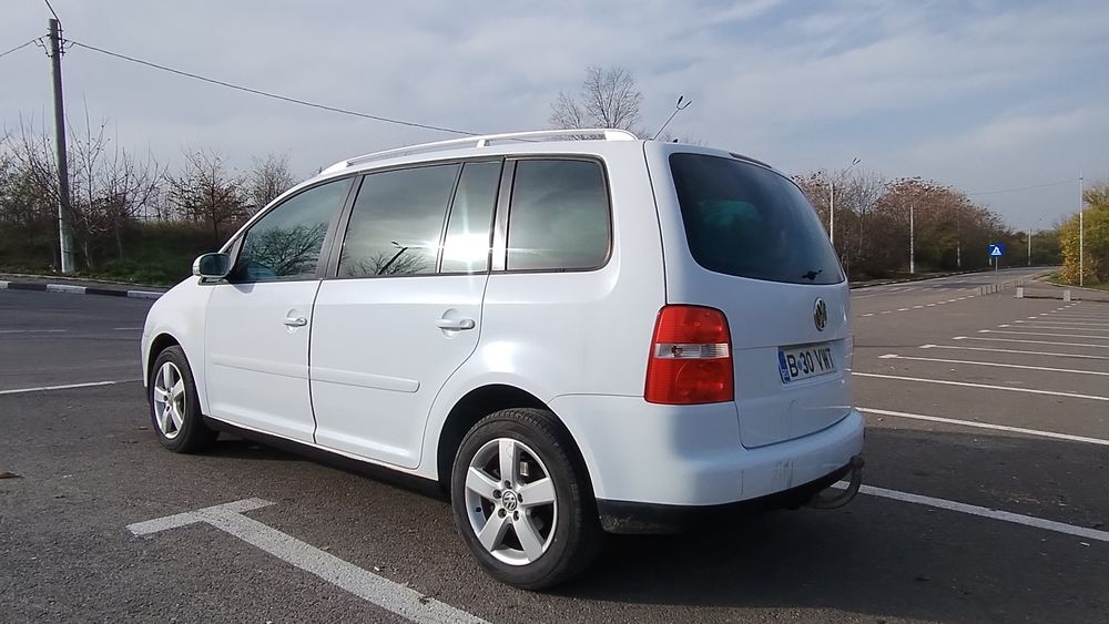 VOLKSWAGEN Touran 2006 — imagine 3
